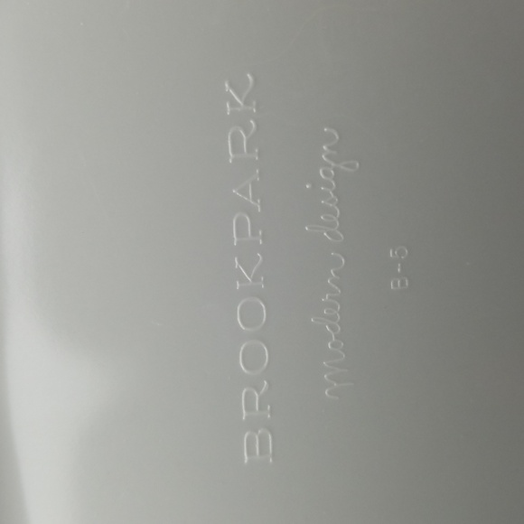 Brookpark Modern Design Gray Melamine Dinnerware - Picture 4 of 15